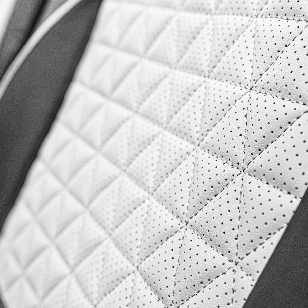 Diamond / Black & White